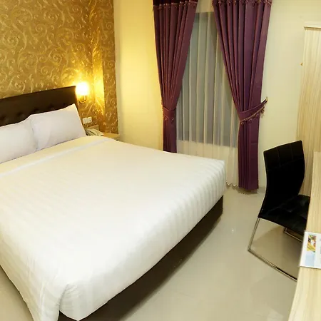 Hersya Front One Inn Surabaya-2